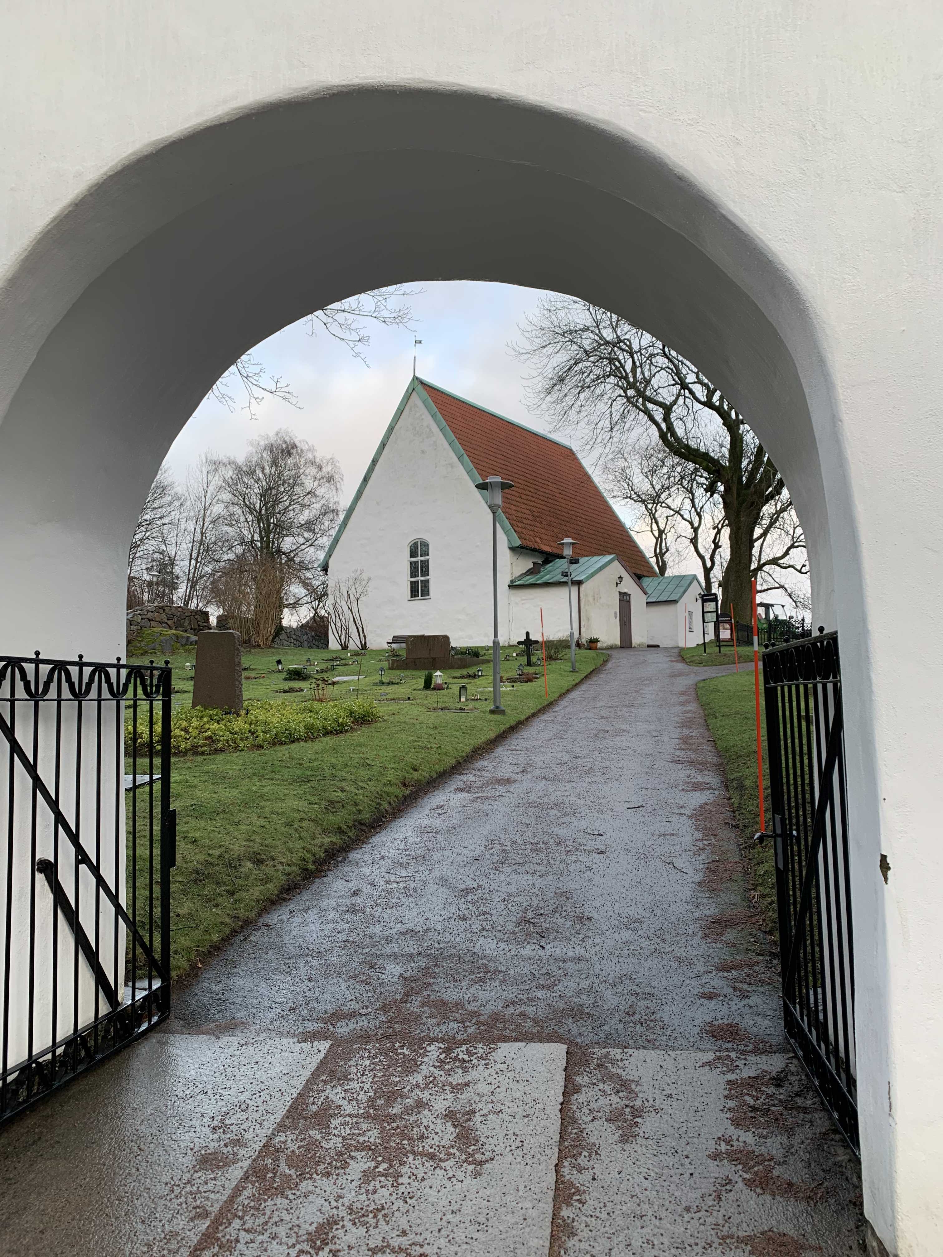 Lundby%20kyrka,%20port